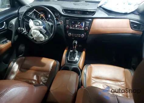 2019 Nissan Rogue S z USA, uszkodzony, nr VIN 5N1AT2MV8KC715098